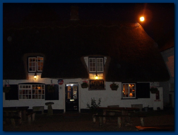 600x449 pixels (82K)